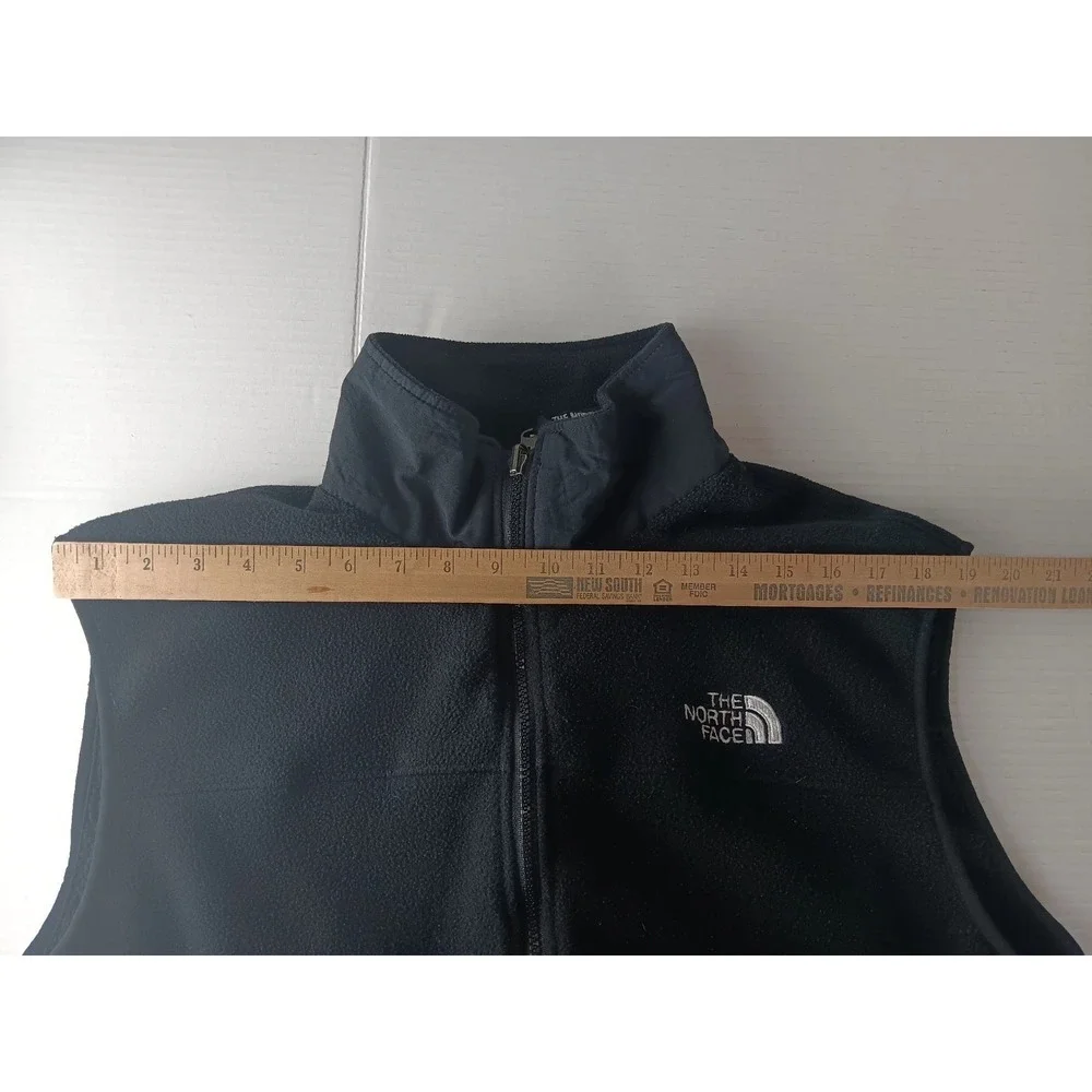 The North Face Men's Black Fleece Vest Zipper Pocket size Large